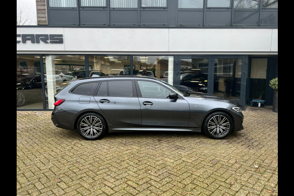 BMW 3 Serie Touring 318i High Executive | M Sport | Sfeerverlichting