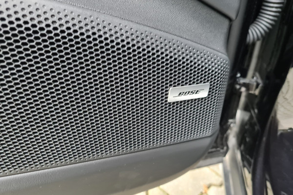 Porsche Macan 4 -Brdisplay-BOSE-Lucht-Achterassturing