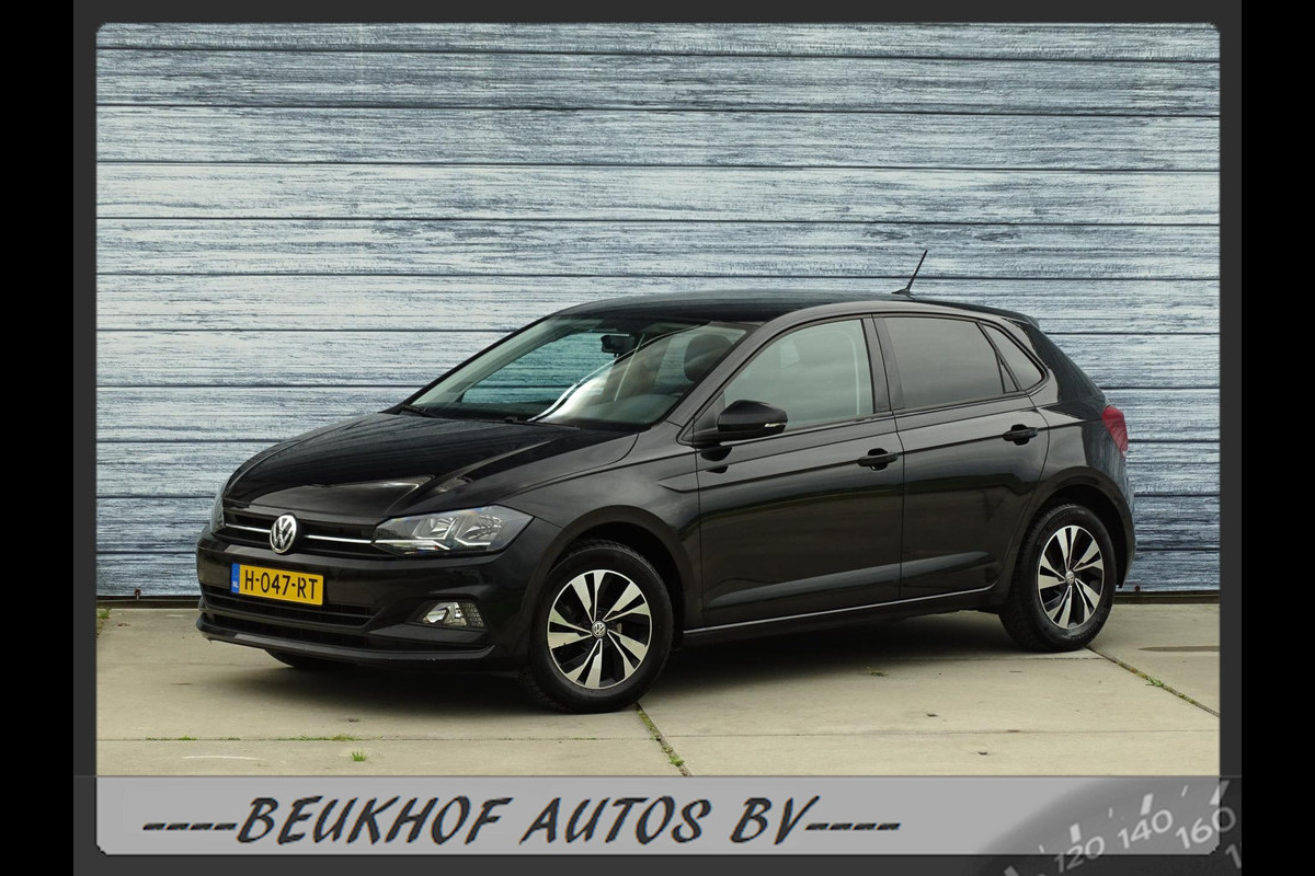 Volkswagen Polo 1.0 TSI Parkeersensor Carplay Navi Velgen