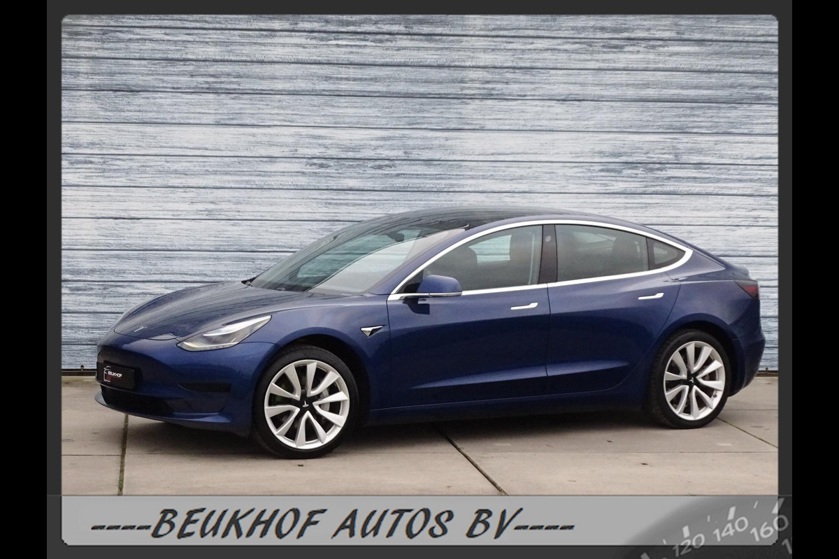 Tesla Model 3 Standard RWD Plus Trekhaak 19 inch Pano Leer