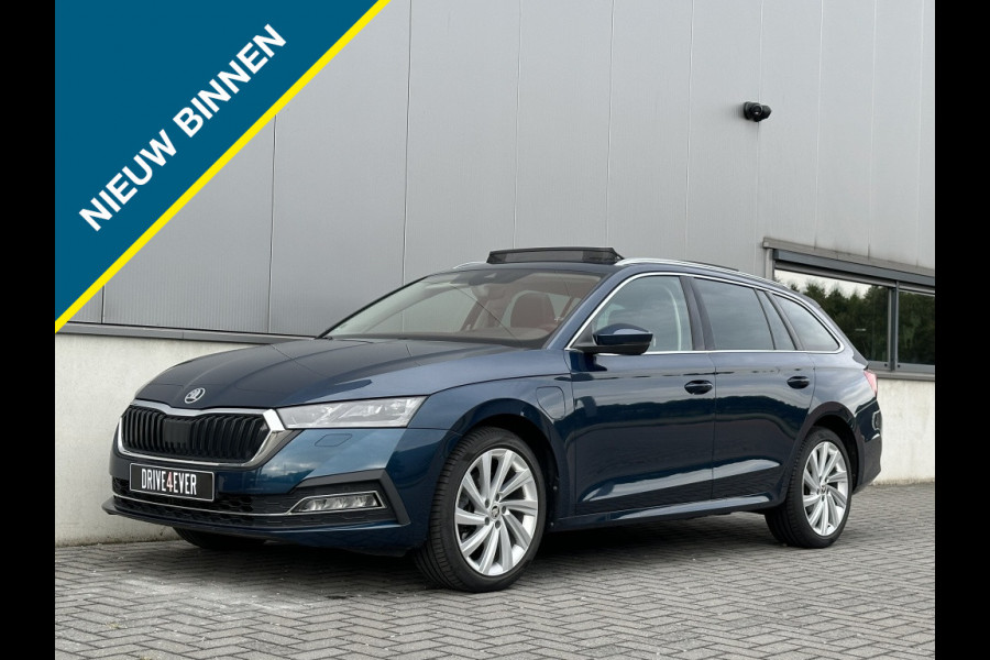 Škoda Octavia Combi 1.4 TSI iV Sport Bns FULL PANO NAVI CR CONTROL CAMERA PDC