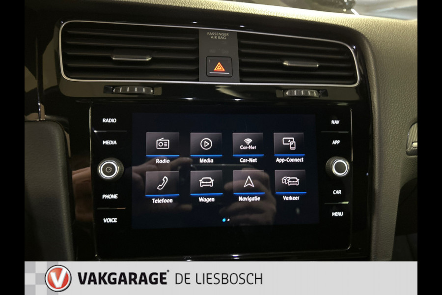 Volkswagen GOLF Variant 1.0 TSI Highline Business R-line.virtual,navi,camera,boeken,adaptive.apple