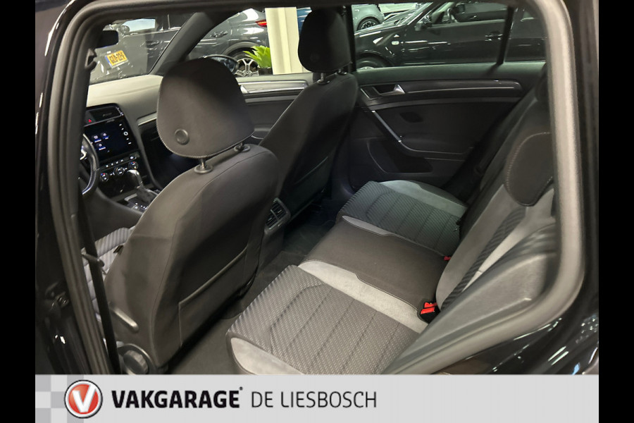 Volkswagen GOLF Variant 1.0 TSI Highline Business R-line.virtual,navi,camera,boeken,adaptive.apple