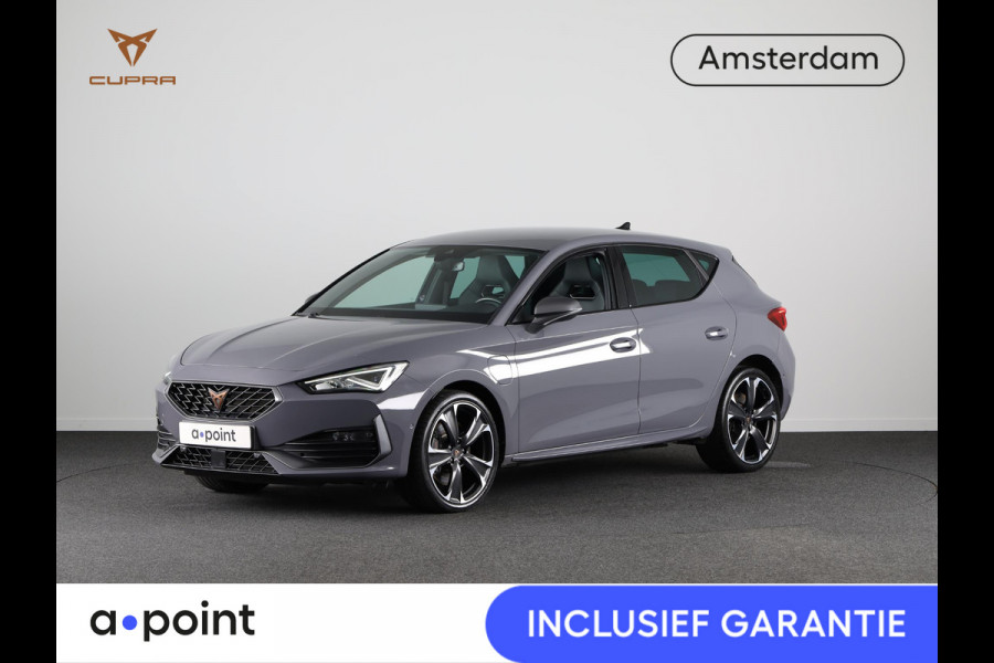 CUPRA Leon 1.4 e-Hybrid VZ Adrenaline 245 pk Automaat (DSG) | Navigatie | Parkeersensoren (Park assist) | Achteruitrijcamera | Adaptieve cruise control | Stoelverwarming |