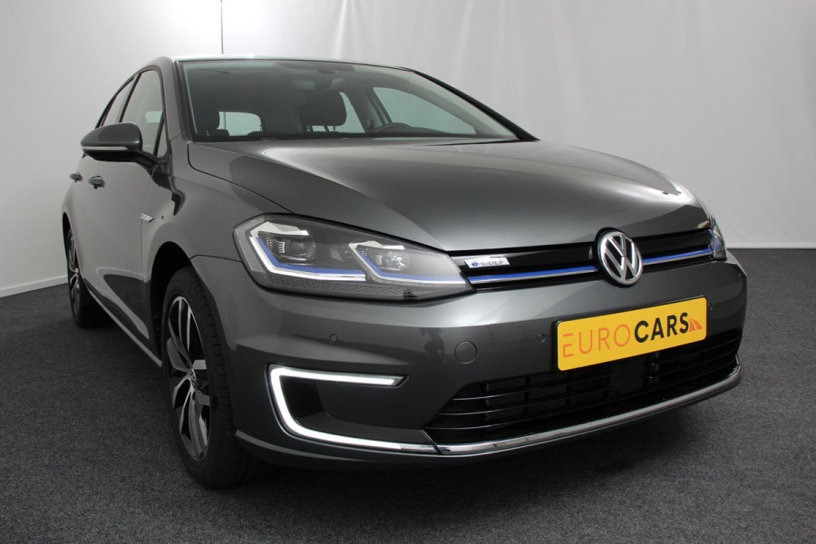 Volkswagen e-Golf e-Golf | Navigatie | Climate Control | Vituele Cockpit | Bluetooth | Cruise control Adaptive | Lichtmetalen velgen |