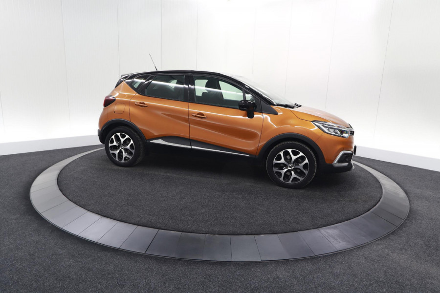 Renault Captur TCe 120 EDC Intens | Trekhaak | Camera | Stoelverwarming | Navigatie