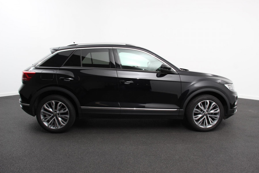 Volkswagen T-Roc 1.5 TSI Sport DSG | Navigatie | Adaptive Cruise Control | Climate Control | Digitale Dashboard | Camera | 18"Lichtmetalen velgen