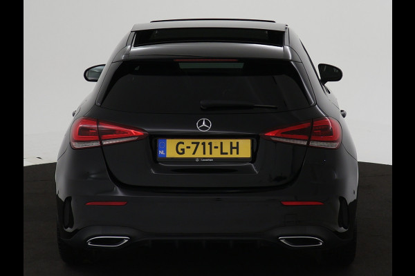 Mercedes-Benz A-Klasse 180 Business Solution AMG | Acteruitrijcamera |Panorama Schuif-Kanteldak | AMG Styling | Night Pakket | Spiegelpakket | Navigatie | Inclusief 24 maanden MB Certified garantie voor Europa.