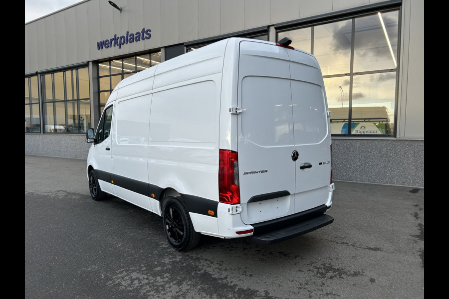 Mercedes-Benz Sprinter 317 CDI L2 H2 MBUX / Navigatie / Camera / Parkeersensoren / Cruise control / Airco / 270 Graden achterdeuren