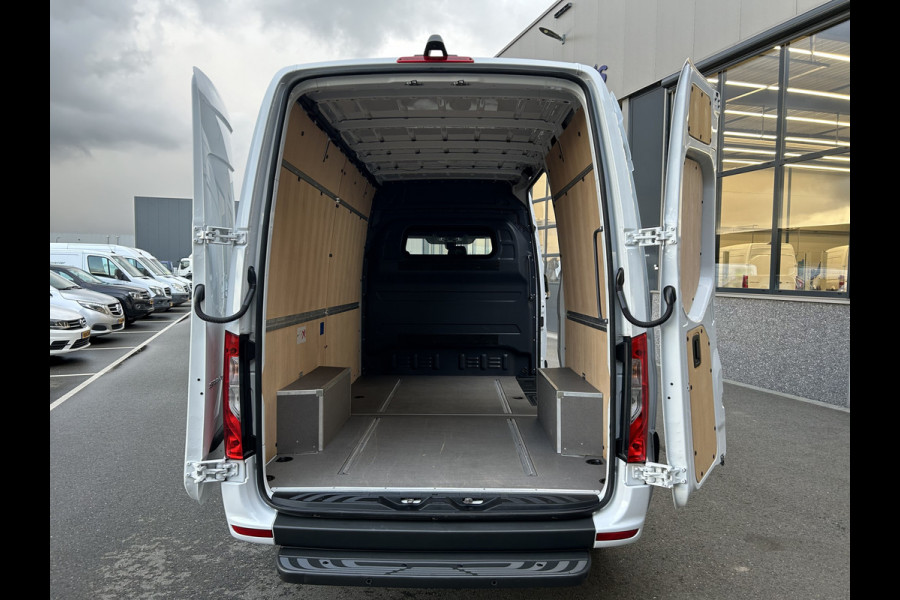 Mercedes-Benz Sprinter 317 CDI L2 H2 MBUX / Navigatie / Camera / Parkeersensoren / Cruise control / Airco / 270 Graden achterdeuren