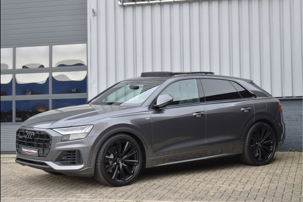 Audi Q8 55 TFSI e Quattro 381 Pk S-Line Black Ed RS-Stoel Pano Matrix Keyless Luchtvering Navi 23 Inch