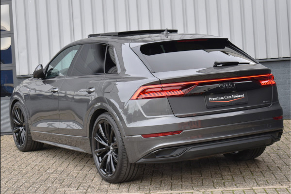 Audi Q8 55 TFSI e Quattro 381 Pk S-Line Black Ed RS-Stoel Pano Matrix Keyless Luchtvering Navi 23 Inch