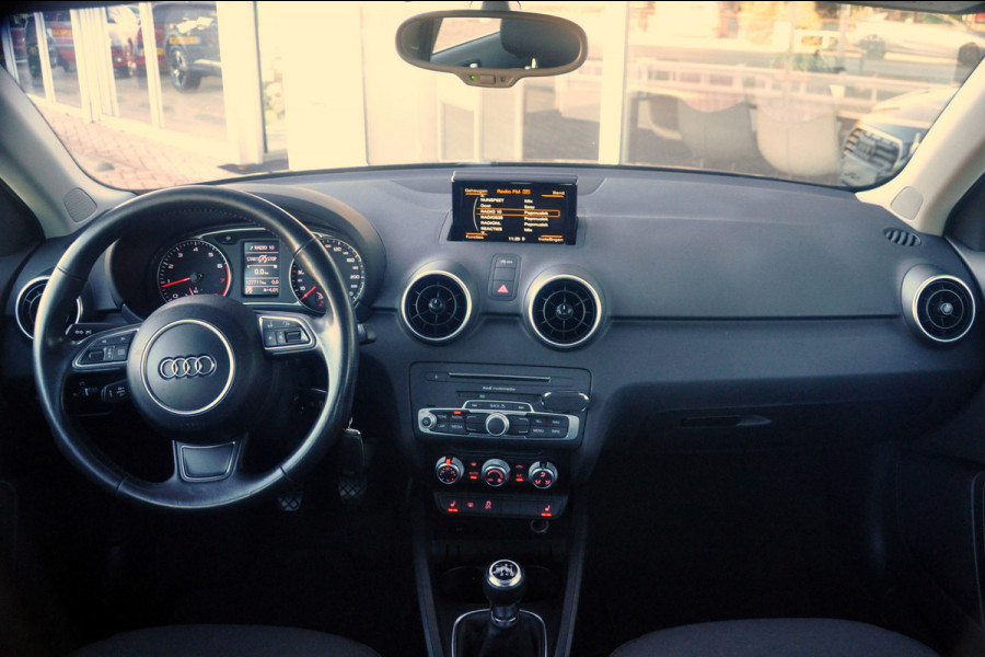 Audi A1 Sportback 1.4 TFSI Sport Pro Line S | PDC | Climate control | Stoelverwarming