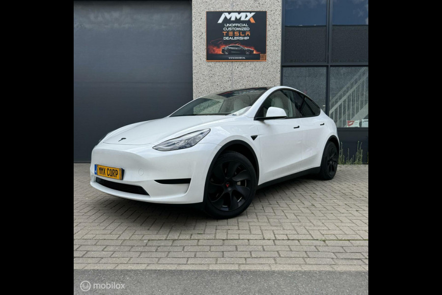 Tesla Model Y RWD WIT INTERIEUR MMX PACK