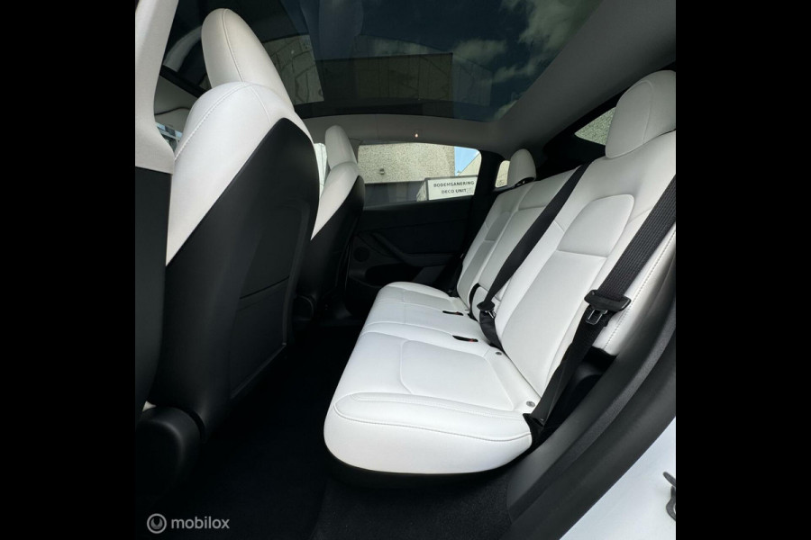 Tesla Model Y RWD WIT INTERIEUR MMX PACK