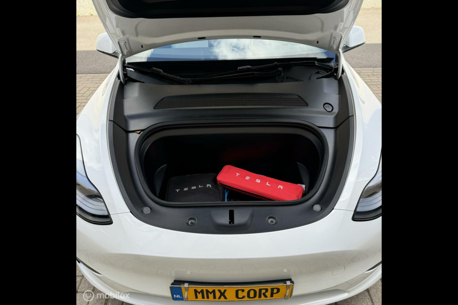 Tesla Model Y RWD WIT INTERIEUR MMX PACK