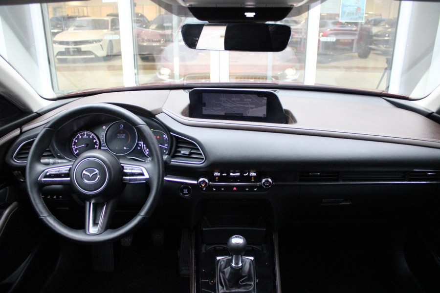 Mazda CX-30 2.0 e-SkyActiv-X M Hybrid 180PK LUXURY | BOSE AUDIO SYSTEM | TREKHAAK | ELEKTRISCH BEDIENBARE STOEL MET GEHEUGEN FUNCTIE | NAVIGATIE | HEAD UP DISPLAY | ALL SEASON BANDEN | CLIMATE CONTROL | ADAPTIVE CRUISE CONTROL | ELEKTRISCH BEDIENBARE ACHTERKLEP | DODEHOEK DETECTIE | STOEL VERWARMING |