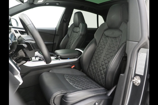 Audi Q8 55 TFSI e quattro Pro Line S | RS Stoelen | 23'' | Panoramadak | Luchtvering | 360 | Head Up