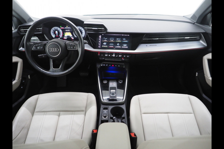 Audi A3 Sportback 40 TFSI e 204PK | Panoramadak | Leder | Keyless | Camera | DAB