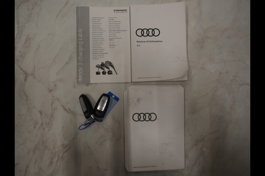 Audi A3 Sportback 40 TFSI e 204PK | Panoramadak | Leder | Keyless | Camera | DAB