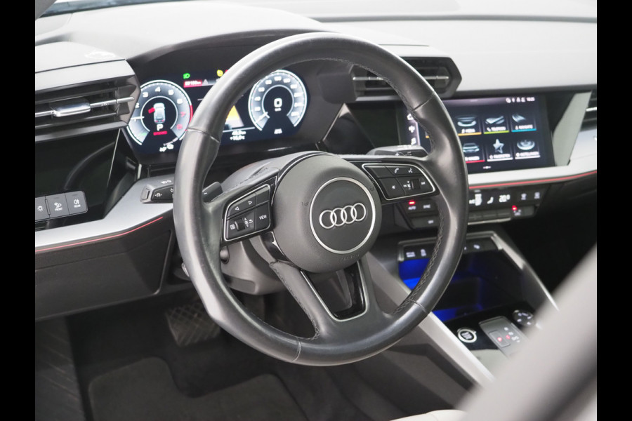 Audi A3 Sportback 40 TFSI e 204PK | Panoramadak | Leder | Keyless | Camera | DAB