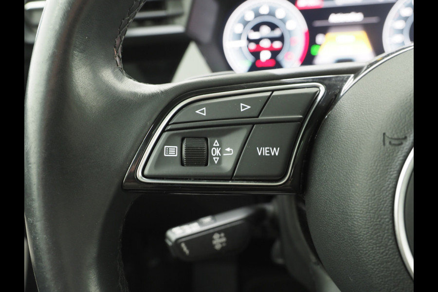 Audi A3 Sportback 40 TFSI e 204PK | Panoramadak | Leder | Keyless | Camera | DAB