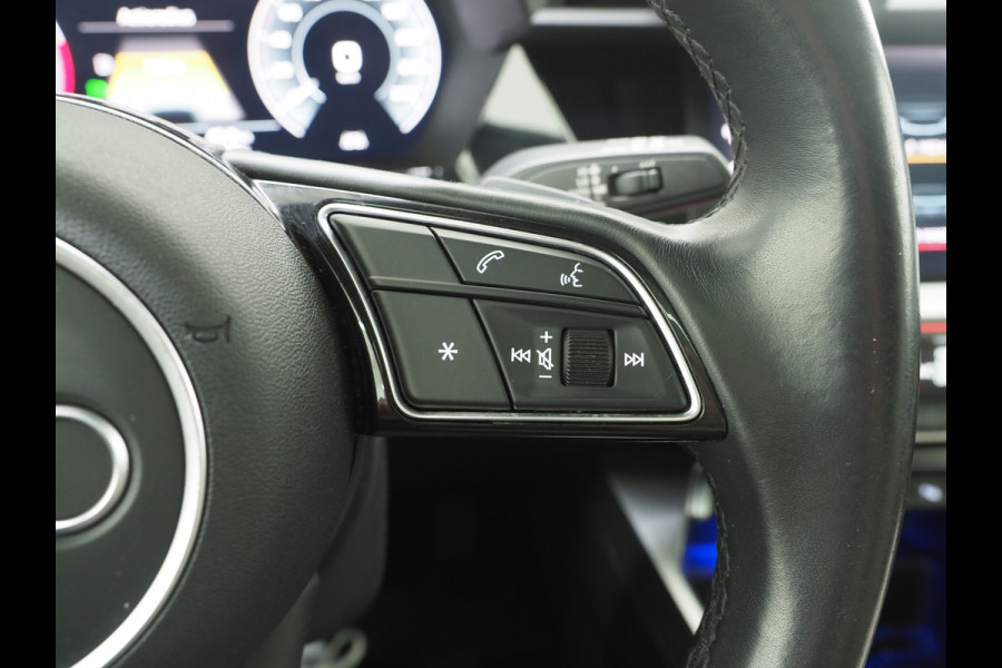 Audi A3 Sportback 40 TFSI e 204PK | Panoramadak | Leder | Keyless | Camera | DAB