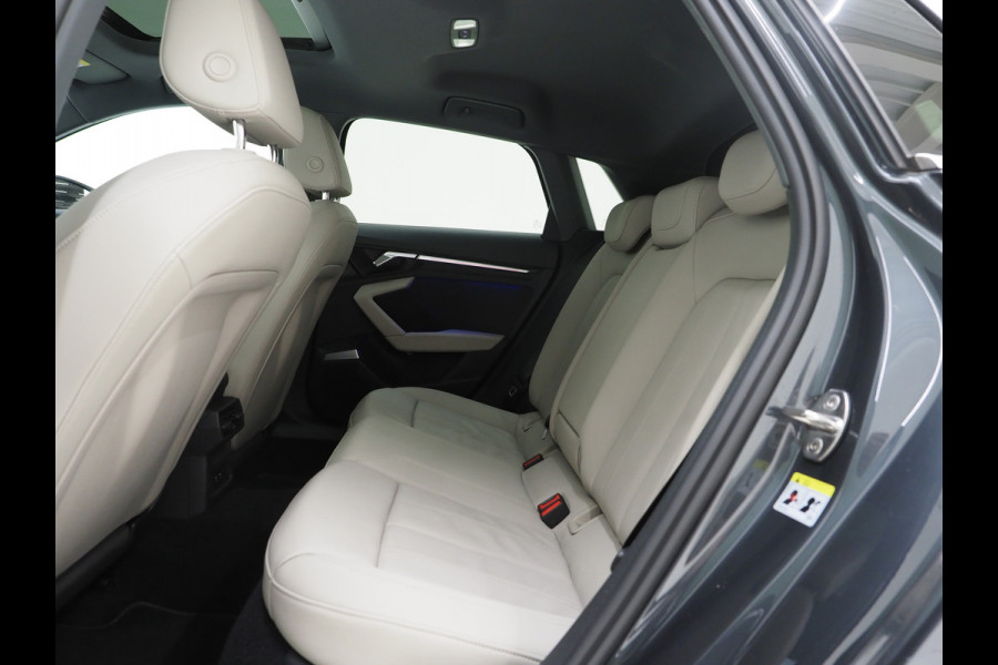 Audi A3 Sportback 40 TFSI e 204PK | Panoramadak | Leder | Keyless | Camera | DAB