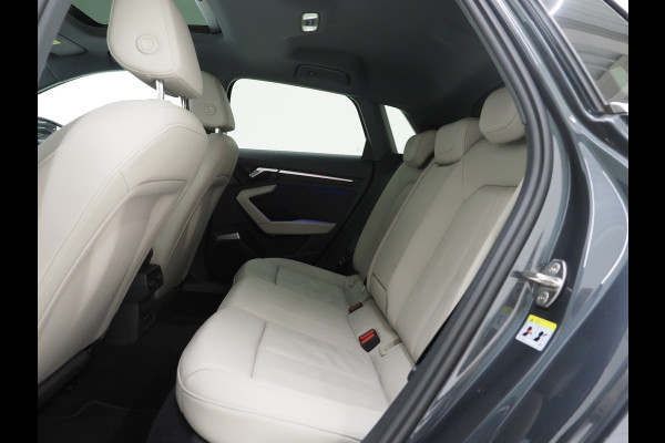 Audi A3 Sportback 40 TFSI e 204PK | Panoramadak | Leder | Keyless | Camera | DAB
