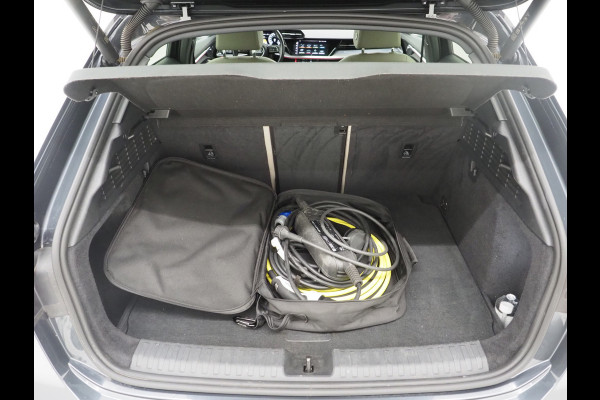 Audi A3 Sportback 40 TFSI e 204PK | Panoramadak | Leder | Keyless | Camera | DAB
