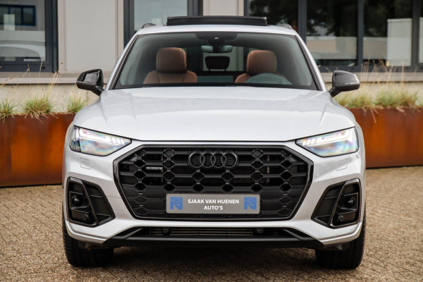 Audi Q5 55 TFSI e Quattro Competition Pro Line S S-Line 367pk Automaat|NIEUW MODEL|Panoramadak|Virtual Cockpit|LED Matrix|Trekhaak