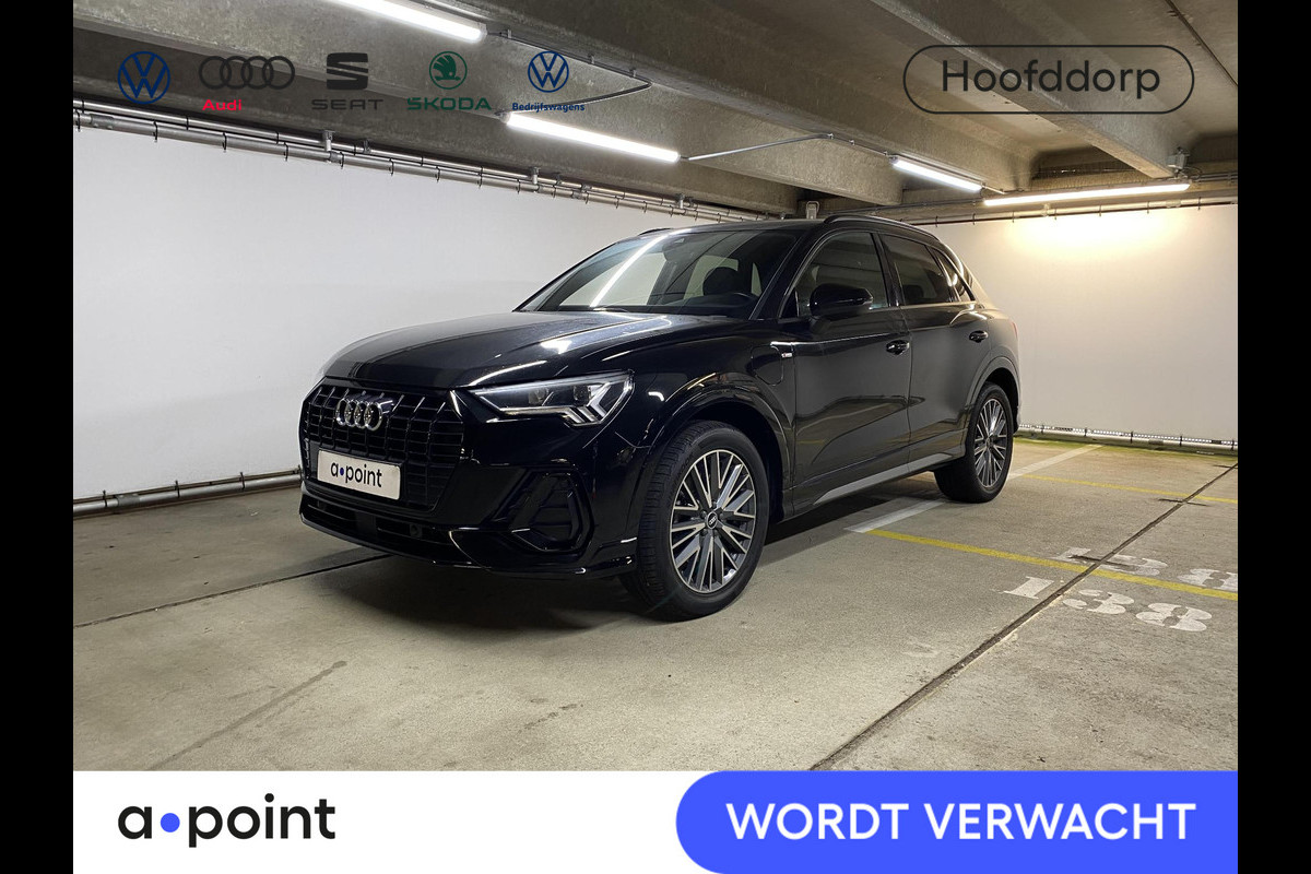 Audi Q3 45 TFSI e S edition 245 pk S-tronic | Navigatie | Parkeersensoren achter | Cruise control | LED koplampen | Stoelverwarming | S-Line |