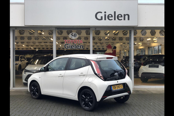 Toyota Aygo 1.0 VVT-i X-Sport | Lichtmetalen velgen, Parkeercamera, Bluetooth, Airco, In hoogte verstelbare stoel