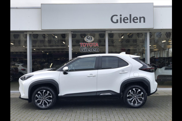 Toyota Yaris Cross 1.5 Hybrid Dynamic Plus | Smart Connect, Stoel + Stuurverwarming, Apple CarPlay, Keyless, 17inch, Groot scherm