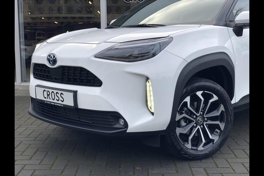 Toyota Yaris Cross 1.5 Hybrid Dynamic Plus | Smart Connect, Stoel + Stuurverwarming, Apple CarPlay, Keyless, 17inch, Groot scherm