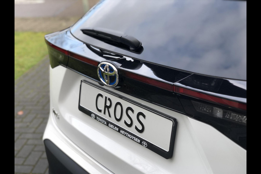 Toyota Yaris Cross 1.5 Hybrid Dynamic Plus | Smart Connect, Stoel + Stuurverwarming, Apple CarPlay, Keyless, 17inch, Groot scherm