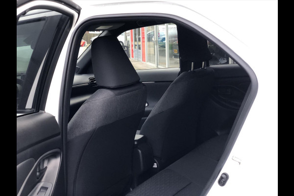 Toyota Yaris Cross 1.5 Hybrid Dynamic Plus | Smart Connect, Stoel + Stuurverwarming, Apple CarPlay, Keyless, 17inch, Groot scherm