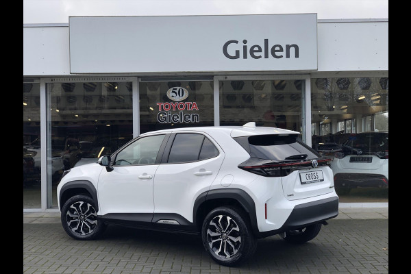 Toyota Yaris Cross 1.5 Hybrid Dynamic Plus | Smart Connect, Stoel + Stuurverwarming, Apple CarPlay, Keyless, 17inch, Groot scherm