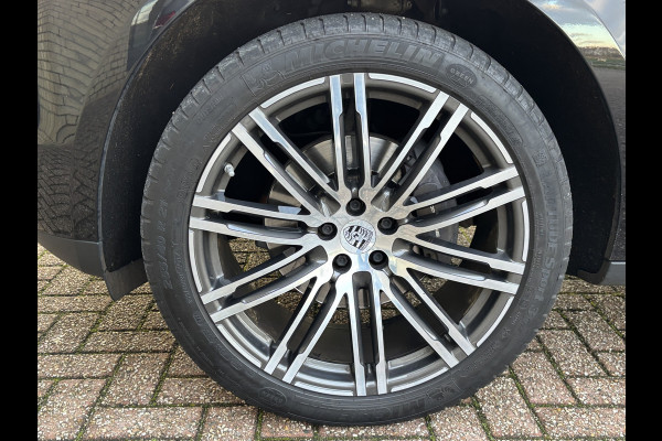 Porsche Macan 2.0-LUCHTVERING-PANORAMADAK-CAMERA-BOSE-1e EIGENAAR