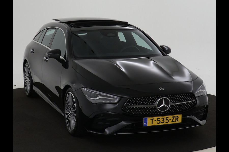 Mercedes-Benz CLA-Klasse Shooting Brake 200 AMG Line | Panorama Schuifdak | AMG Styling | 19 Inch AMG Velgen | Sfeerverlichting | Inclusief 24 maanden MB Certified garantie voor Europa.