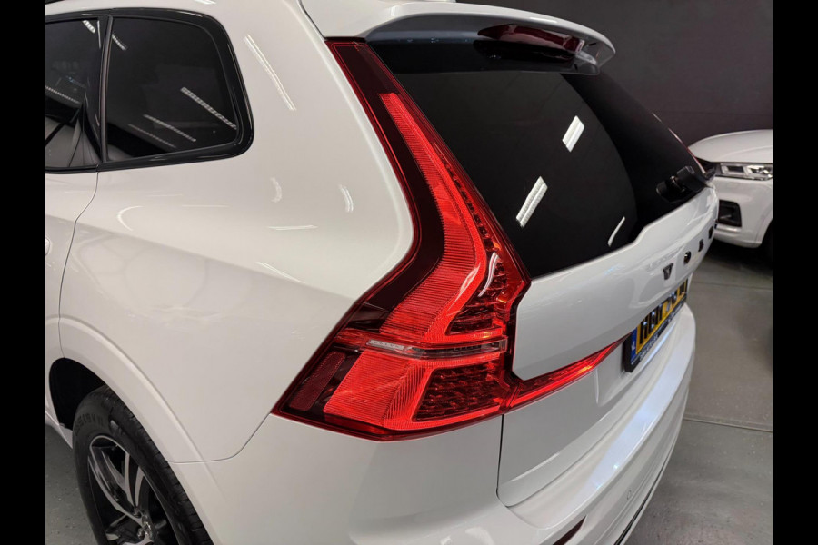 Volvo XC60 2.0 T8 Plug-in hybrid AWD R-DESIGN BLACK-LINE PANO/H-KARDON/LEDER/DAB///