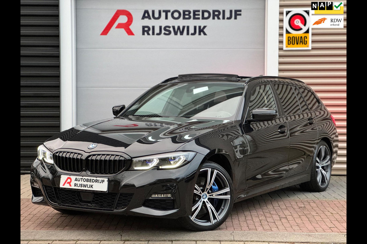 BMW 3-serie 330e xDrive Carbon/360/HUD/Pano