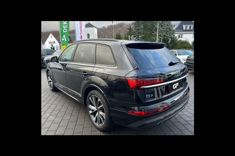 Audi Q7 55 TFSI e Quattro S-Line Black Edition RS-Seats Trek