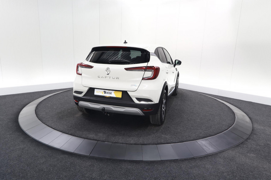 Renault Captur 1.6 E-Tech Plug-in Hybrid 160 Intens | Trekhaak | Parkeersensoren | Navigatie | 18 Inch Velgen