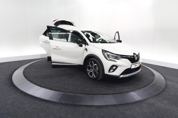 Renault Captur 1.6 E-Tech Plug-in Hybrid 160 Intens | Trekhaak | Parkeersensoren | Navigatie | 18 Inch Velgen