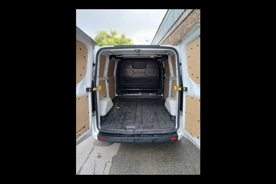 Ford Transit Custom 300 2.0 TDCI L1H1 Trend 130pk | Adaptieve Cruise | Sync 3 Navigatie | Voorruit verwarming