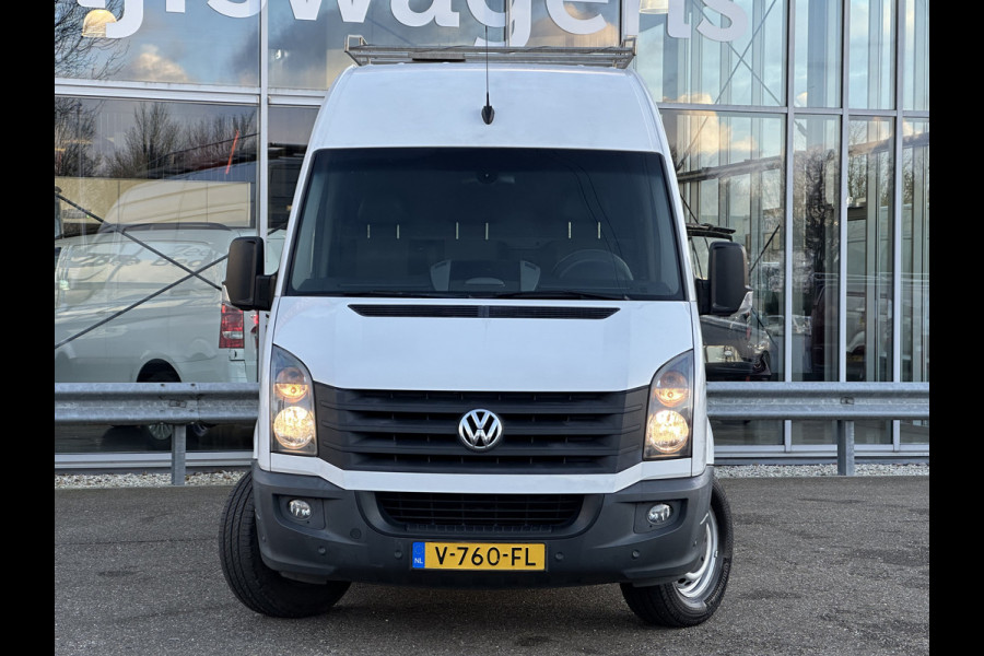 Volkswagen Crafter 35 2.0 TDI L2H2 | NL-auto | 1e eigenaar | Airco | Cruisec. | PDC | Imperiaal | Trekhaak