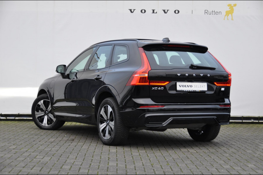 Volvo XC60 T6 350PK Long Range AWD Plus Dark / Panoramisch schuif-kantel dak / Lederen bekleding / Elektrisch bedienbare voorstoelen met geheugen / Stoelverwarming voor en achter / Apple Carplay / Trekhaak /