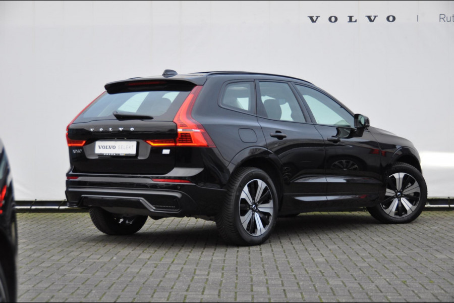 Volvo XC60 T6 350PK Long Range AWD Plus Dark / Panoramisch schuif-kantel dak / Lederen bekleding / Elektrisch bedienbare voorstoelen met geheugen / Stoelverwarming voor en achter / Apple Carplay / Trekhaak /