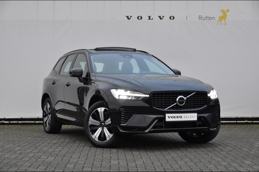 Volvo XC60 T6 350PK Long Range AWD Plus Dark / Panoramisch schuif-kantel dak / Lederen bekleding / Elektrisch bedienbare voorstoelen met geheugen / Stoelverwarming voor en achter / Apple Carplay / Trekhaak /